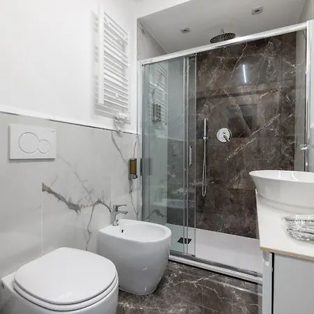 Hezio Casa de hóspedes 4*