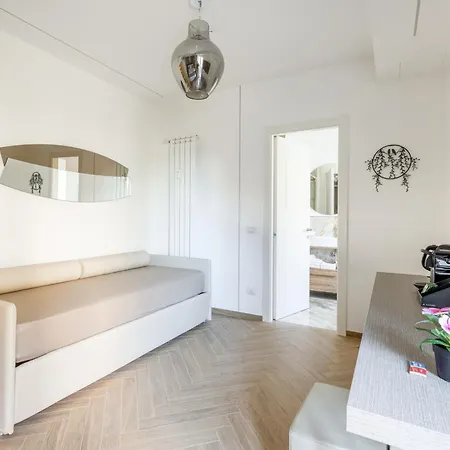 Casa de hóspedes Hezio 4*